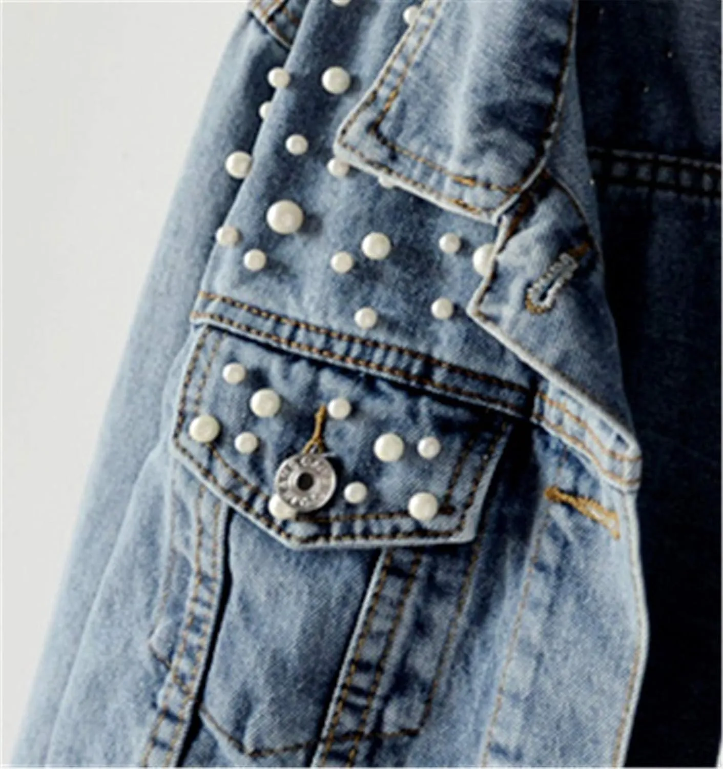 Andongnywell Women Oversized Denim Jacket Beading Jeans Ladies Oversized Denim Jacket Pearls Jeans Coat