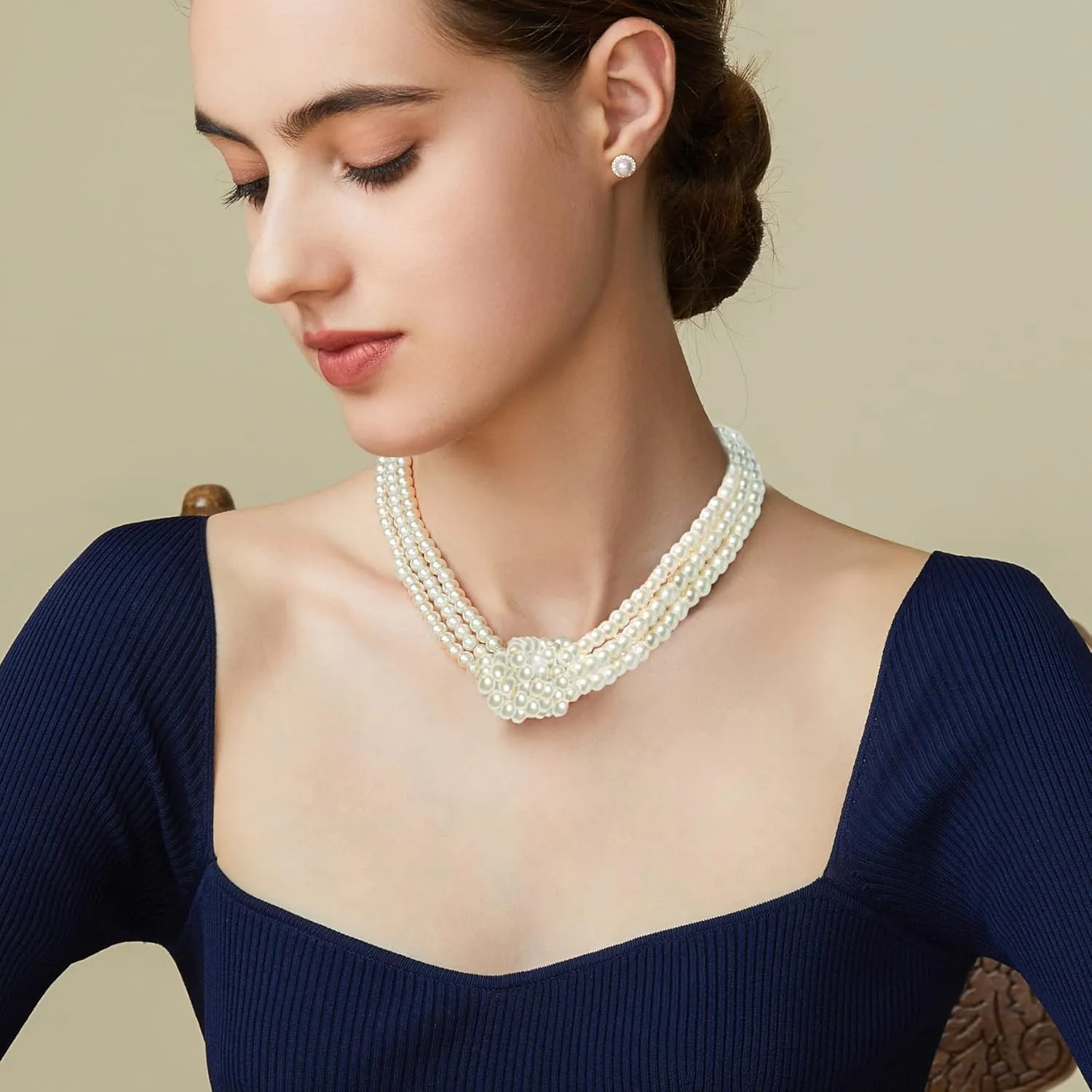Coucoland 1920s Imitation Pearls Necklace 20s Gatsby Knot Pearl Necklace 1920s Flapper Pearls Accessories Two-tone Stitching Style