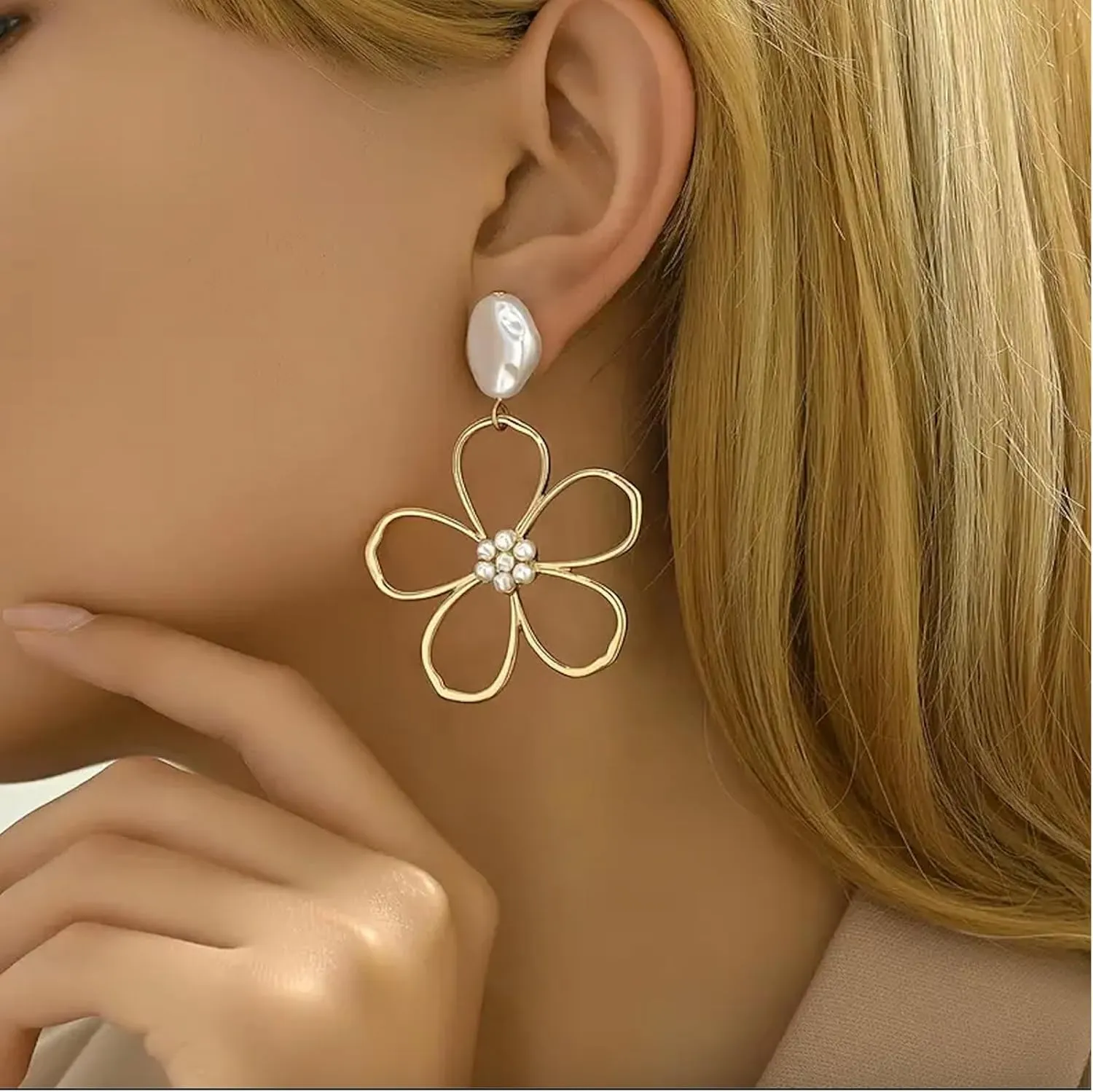Flower Pearl Earrings for Women Hollow Elegant Dangle Drop Jewelry with Floral Design Spring Accessories