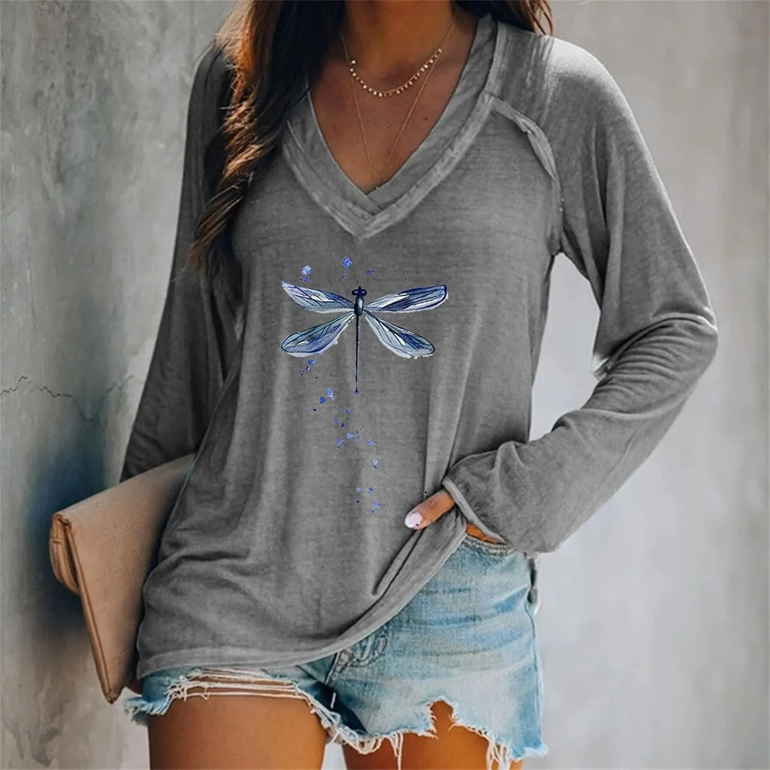 Flowers Graphic Long Sleeve V Neck Tees Shirts for Women Casual Loose Fitted Tshirts Boho Wildflower Trendy Tops