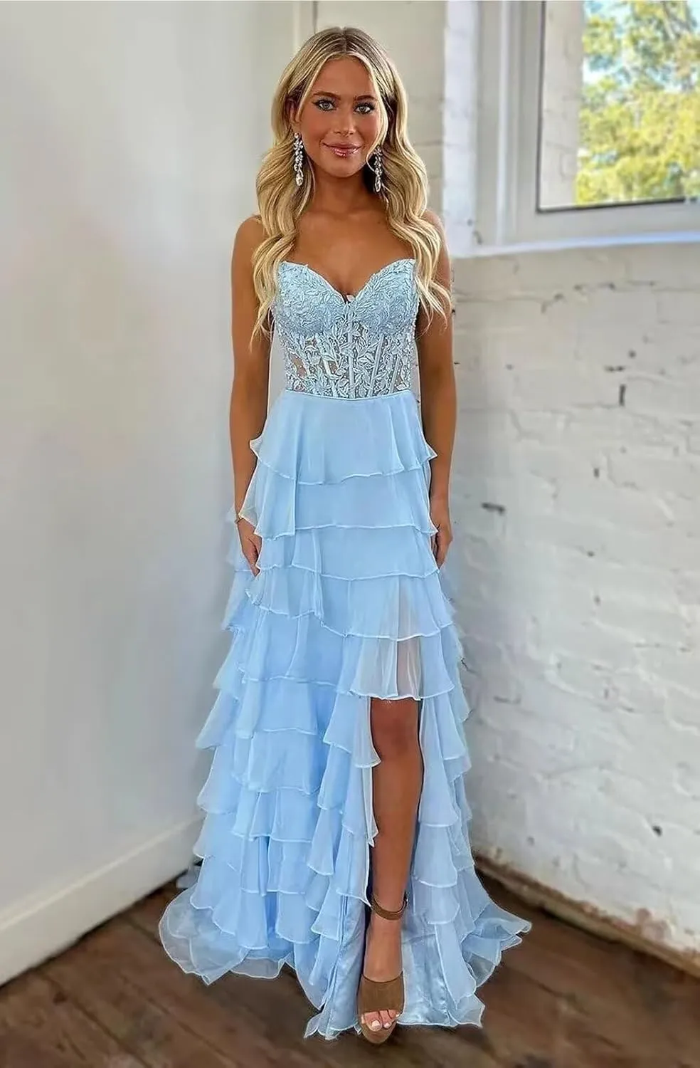 Lace Applique Prom Dresses for Women 2025 with Slit Chiffon Tiered Formal Evening Dresses Sweetheart Ball Gowns