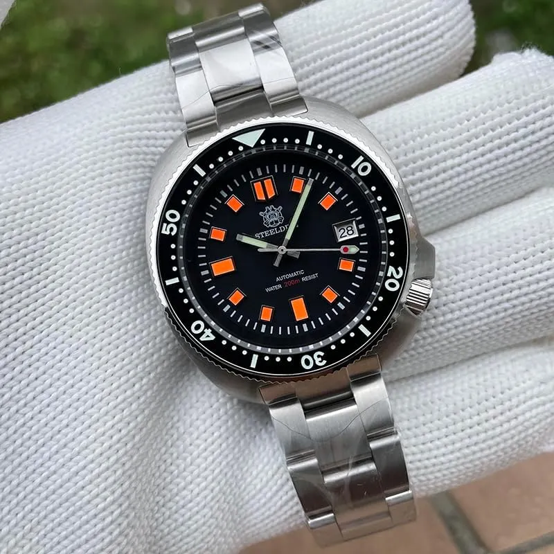 STEELDIVE Men Diver Watch Automatic 43.8mm Military Mechanical Wristwatch 20ATM Luminous Sapphire NH35 Ceramic Bezel NH35