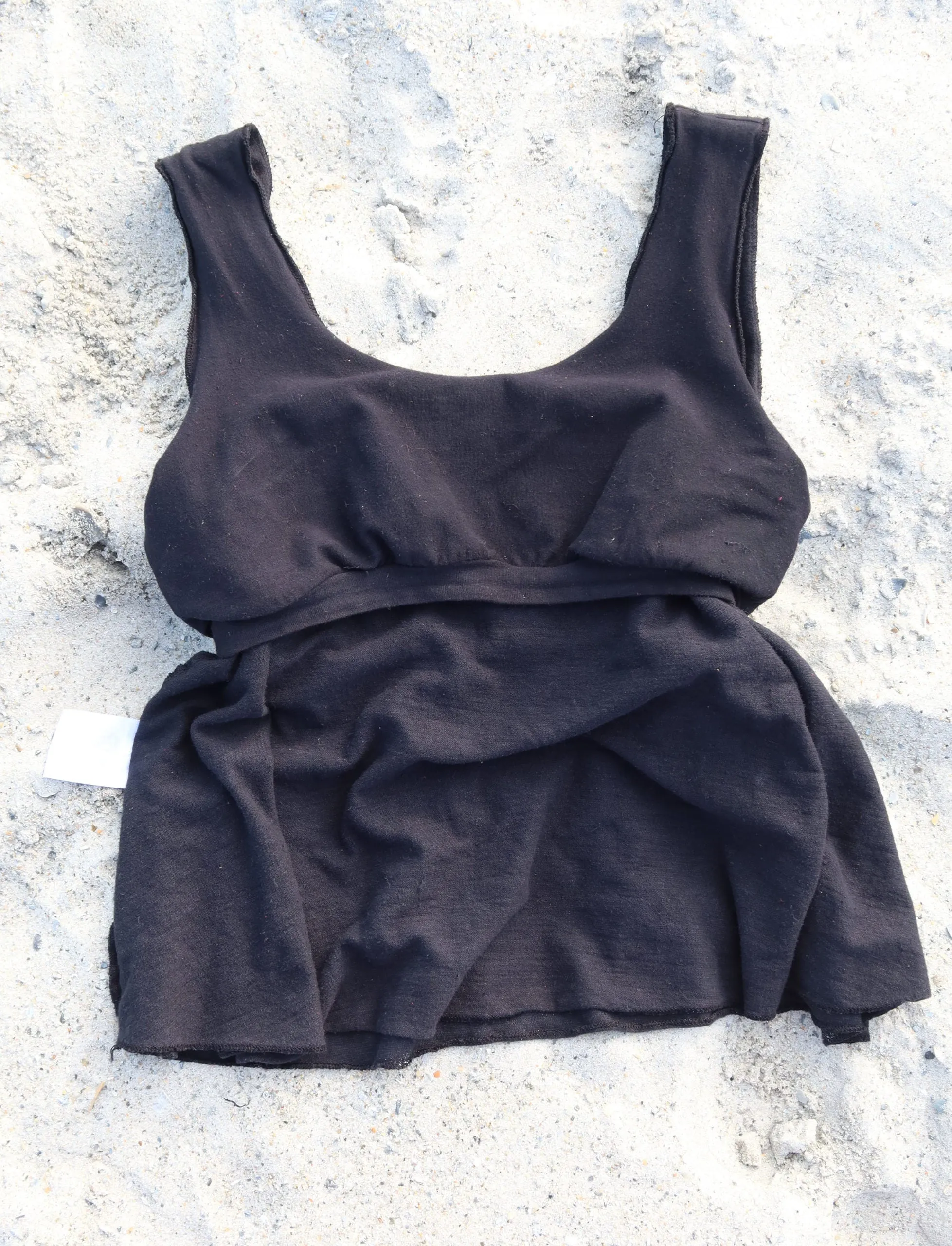 Utility Built-in Bra Tank Wanderer Cropped Shirt
