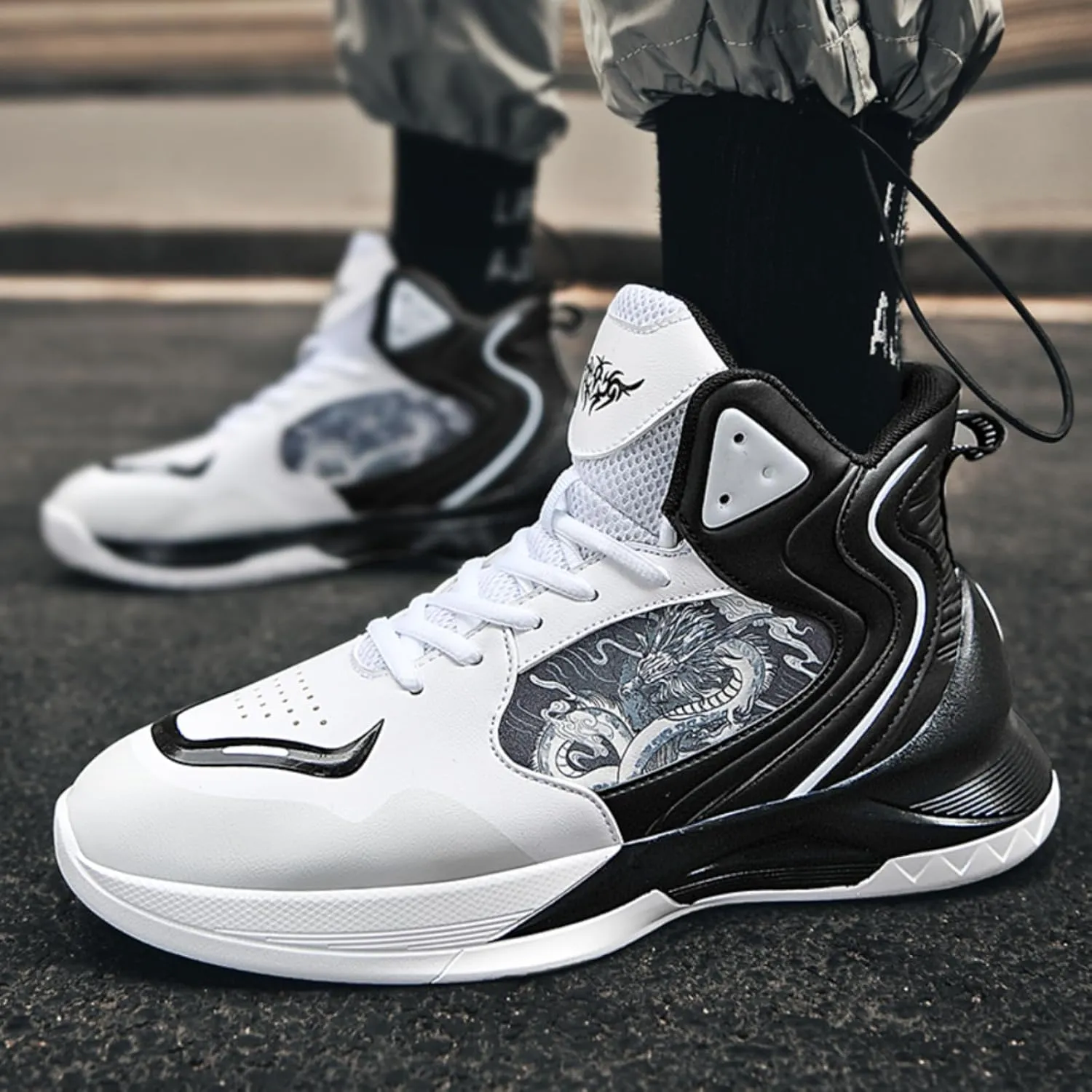Womens Fashion Graffiti Leather High Top Basketball Shoes Lace Up Casual Non-Slip Tennis Travel Combat Training Shoes