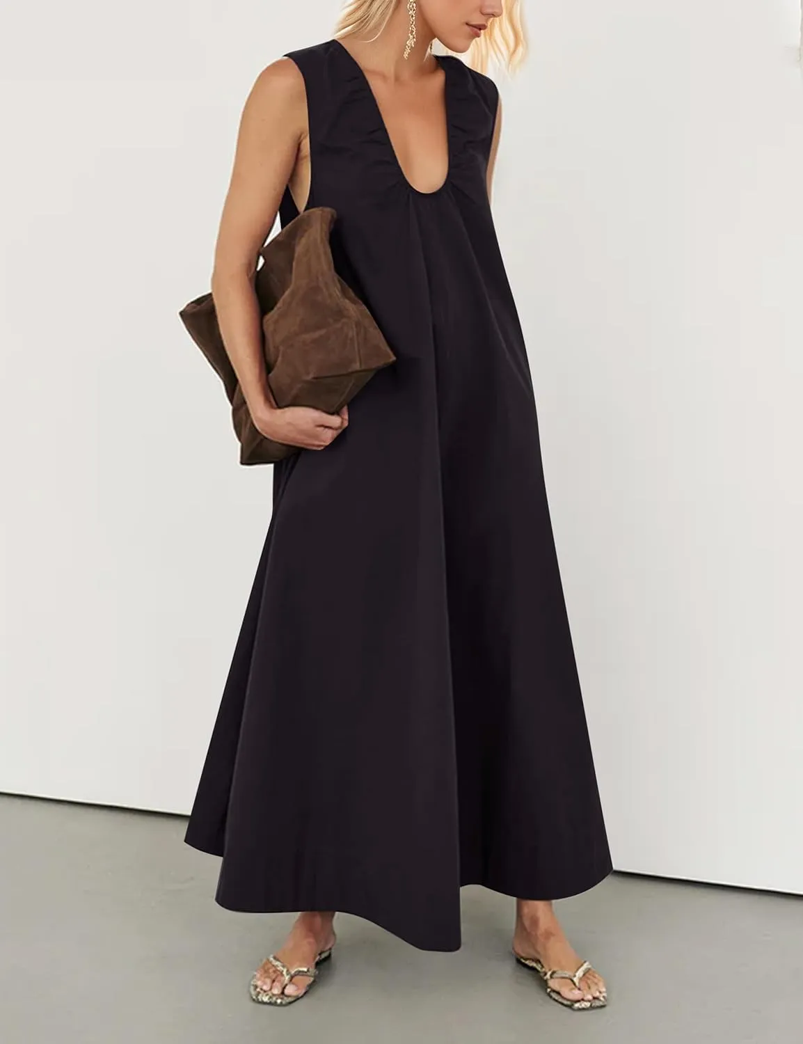 Womens Sleeveless Scoop Neck Long Dress Wide Shoulder Ruched Relaxed Summer Beach Vacation Maxi Sundress