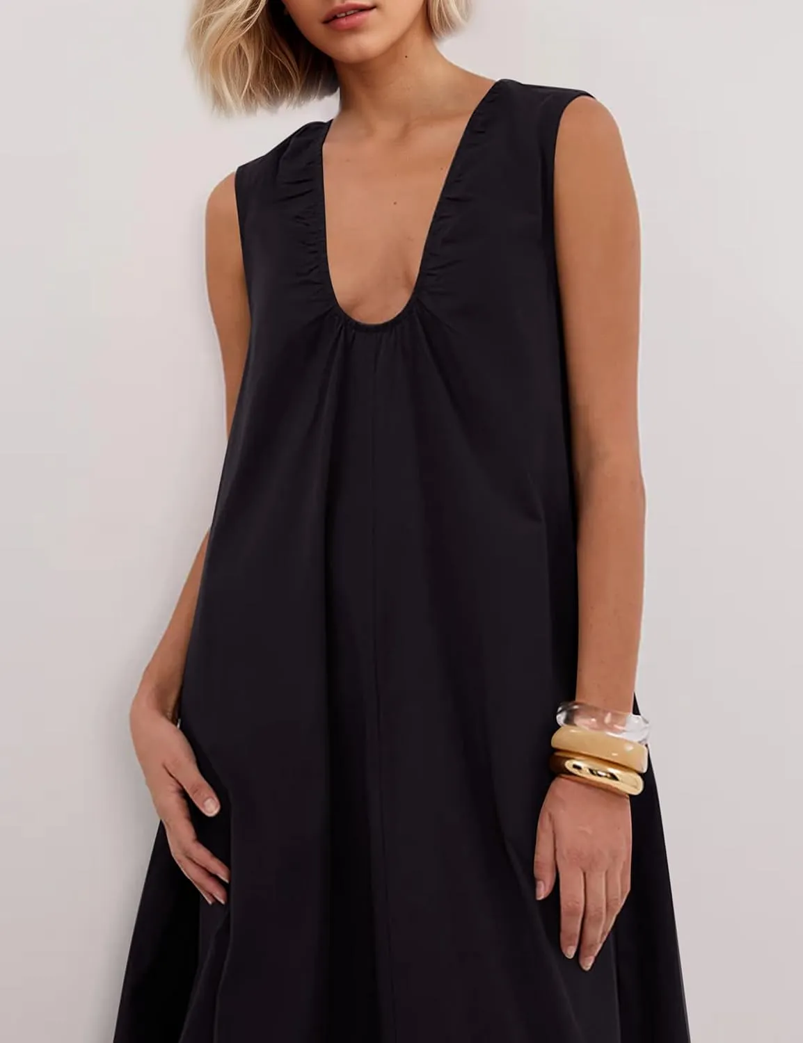 Womens Sleeveless Scoop Neck Long Dress Wide Shoulder Ruched Relaxed Summer Beach Vacation Maxi Sundress